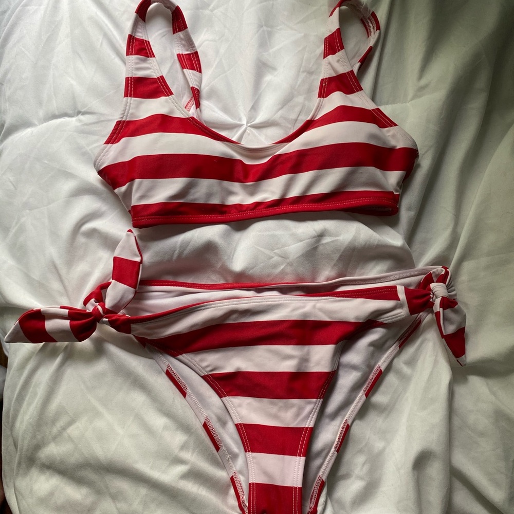 Red & white striped bikini set